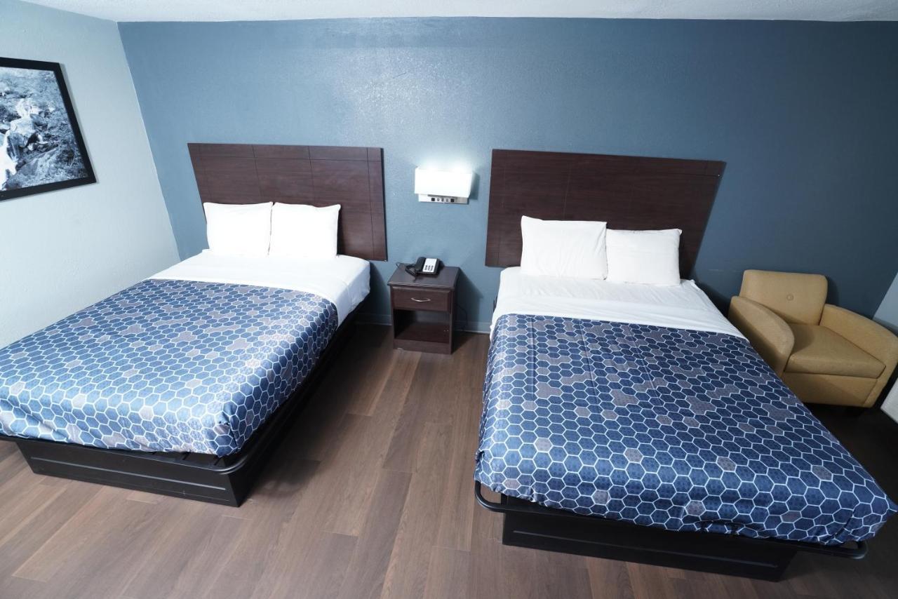 Red Carpet Inn & Suites Newnan Extérieur photo
