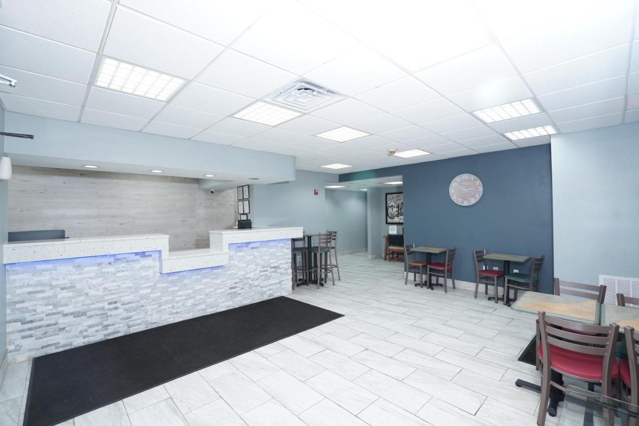 Red Carpet Inn & Suites Newnan Extérieur photo